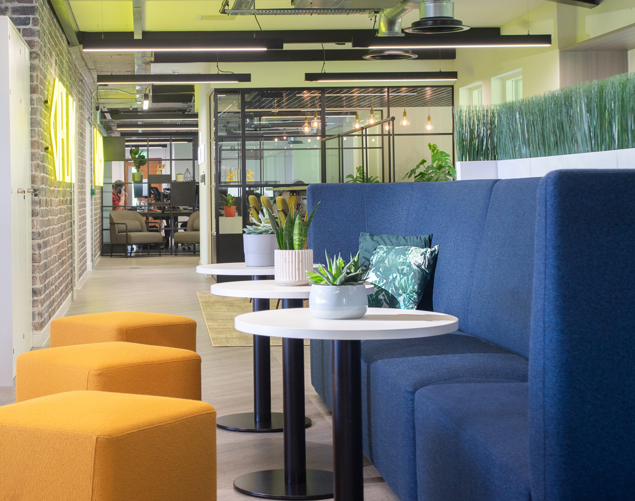 Pillar Café · Summit